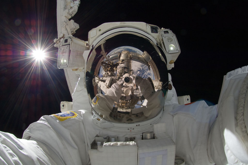 selfportrait_iss032_960