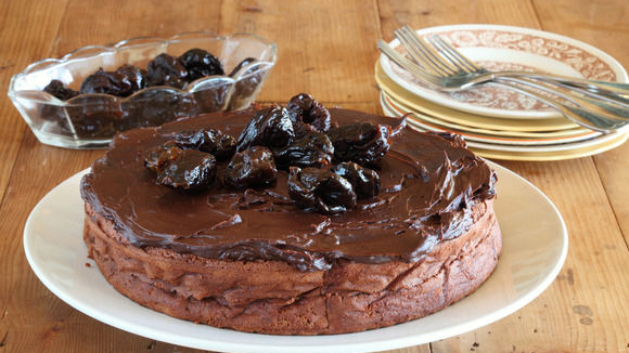 Chocolate and prune cake