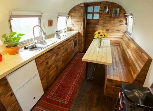 Airstream 6