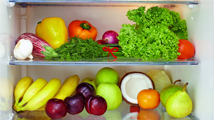 9 ways to arrange your pantry and fridge to help you lose weight