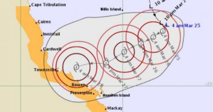 Urgent warnings issued as Cyclone Debbie gathers pace - Starts at 60