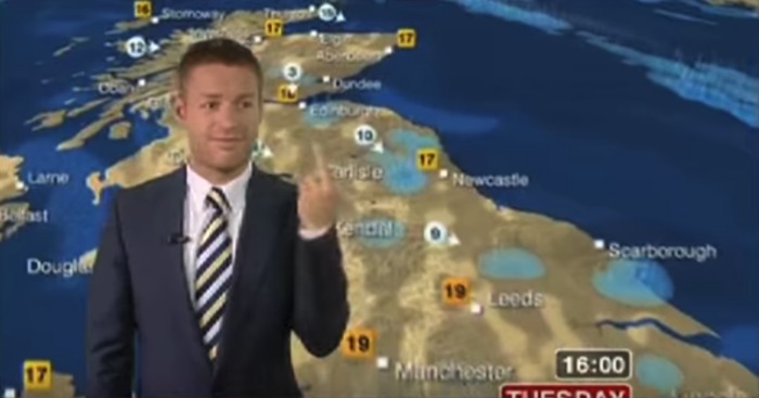 Tomasz Schafernaker flipped the bird on BBC One. Source: YouTube/dweebert58.