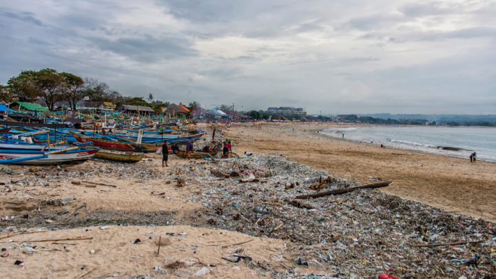Bali proposes new tourist tax to fight growing pollution problem ...