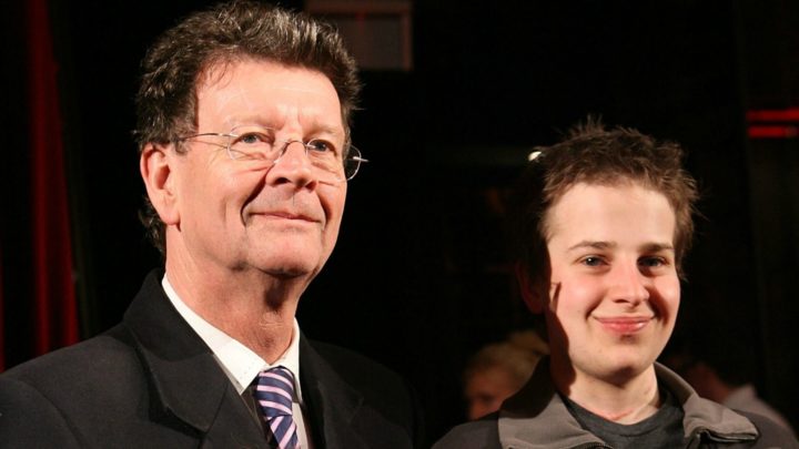 Red Samons ‘I still cry everyday’: Red Symons opens up about son’s tragic death ...