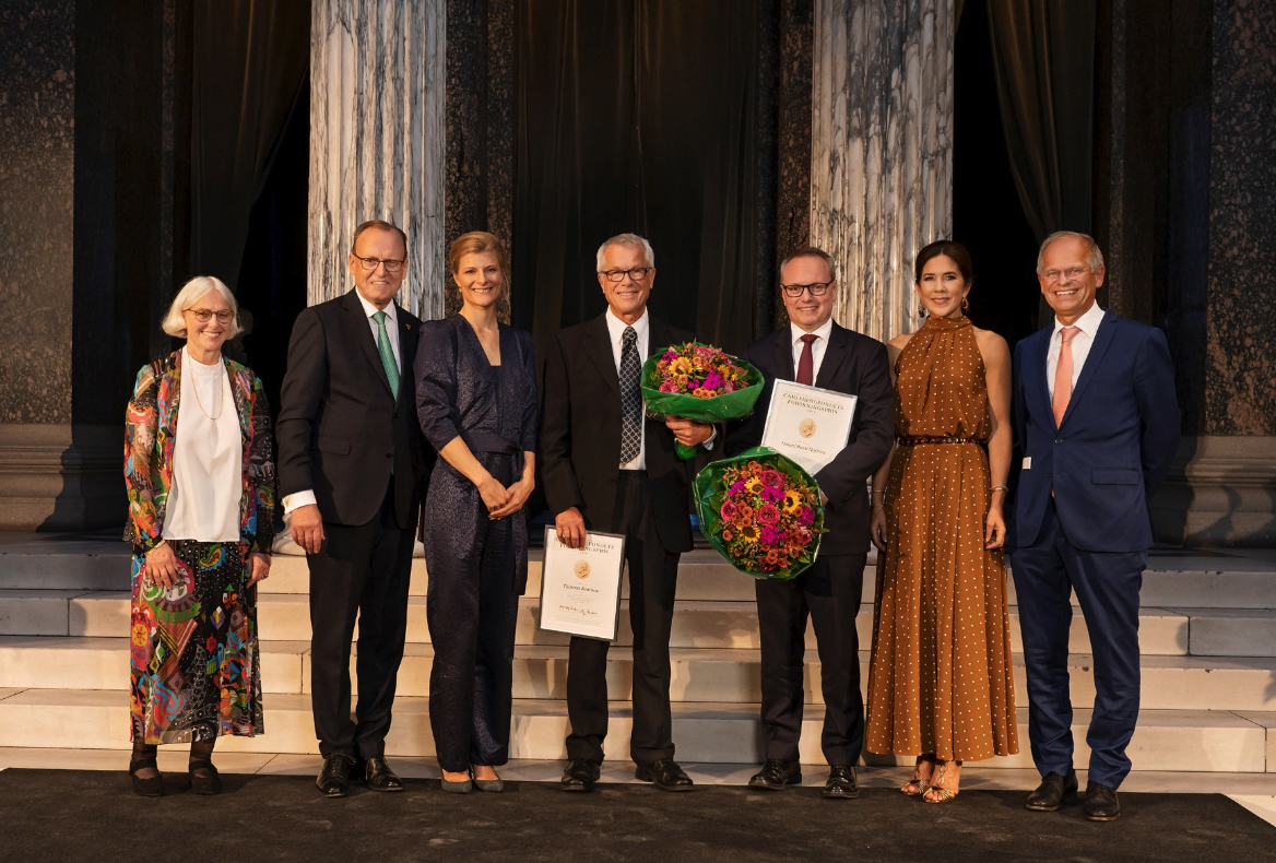 Princess Mary coupled her dress with killer gold heels. Source: Facebook/Det danske kongehus.