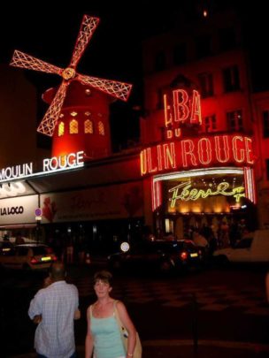 top 10 things to do in paris, france