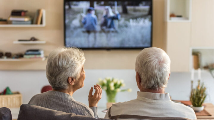 Remember when loved ones would enjoy good conversation over dinner? Source: Getty.