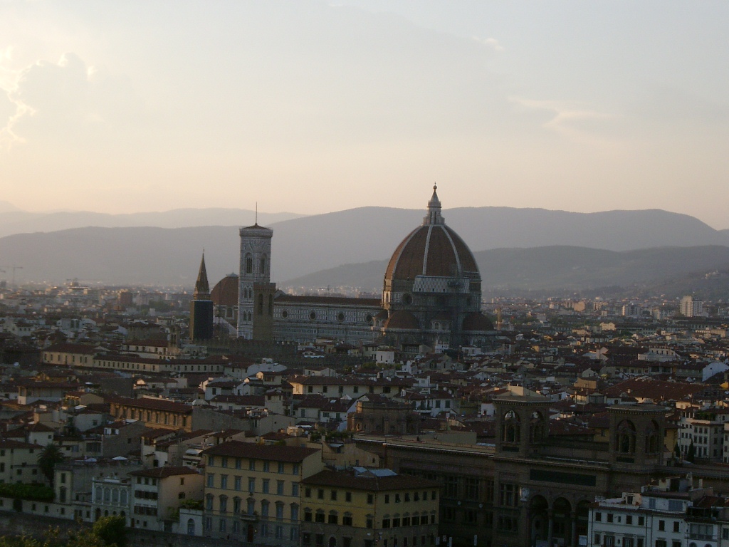 Florence and her Duomo at twilight