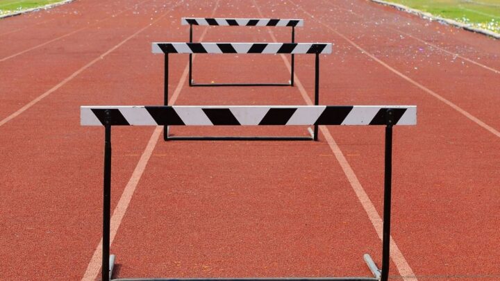 There are some hurdles to jump over before a de facto can successfully contest a will. Source: Getty.