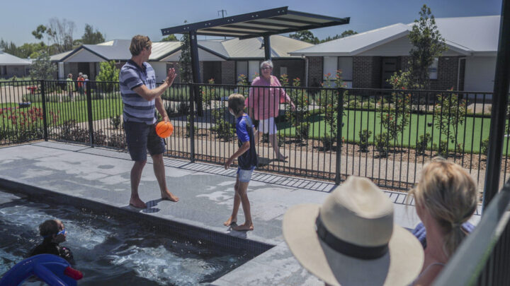 Oak Tree Group specialises in providing affordable, stylish and secure retirement communities throughout Australia. Image source: Oak Tree