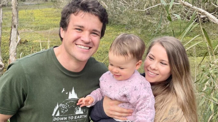Bindi Irwin shares adorable footage of daughter Grace spotting a photo ...