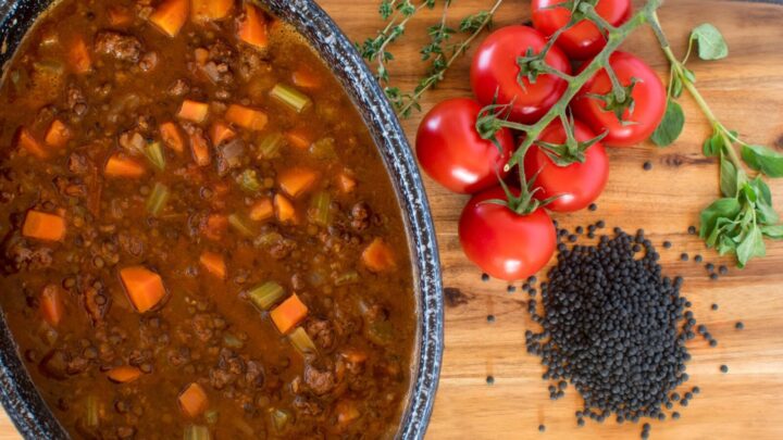 This osteopath recommends a delicious soup to facilitate good health and well-being. Source: Getty
