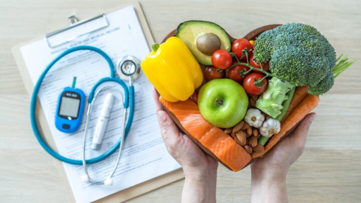 A study published in the journal Advances in Nutrition shows that sticking with healthy food choices in these 10 food groups gives you the "maximum health benefits." Source: Getty