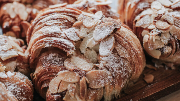 Sweet almond croissant - Starts at 60