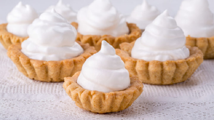 Bite-sized honey cheesecakes - Starts at 60