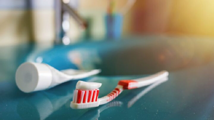 Toothpaste Secrets Make the most of your toothpaste with these 7 ingenious hacks - Starts ...