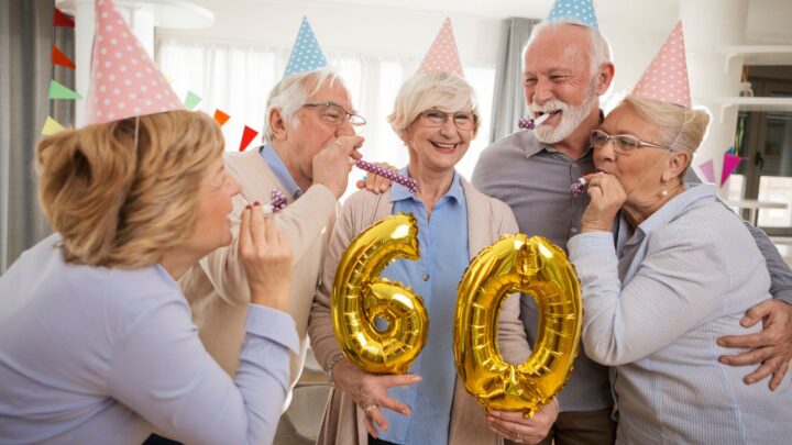 30 creative ideas to celebrate your 60th birthday - Starts at 60