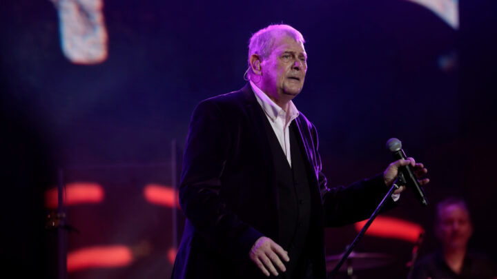 John Farnham reveals the devastating outcome of his cancer battle ...