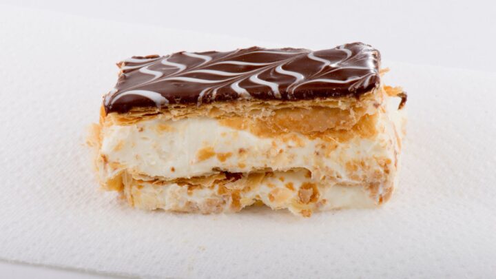Skip the cleanup: Easy eclair slice without using an oven - Starts at 60