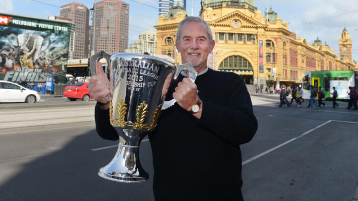 Aussie Football Legend Robert Walls Passes Away, Leaving Behind a Legacy of Greatness