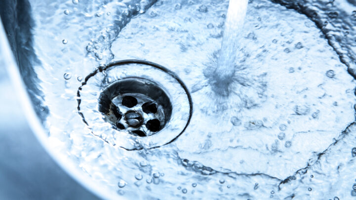 One plumber says it maybe time to ditch the bicarb soda and vinegar for a stronger solution. Source: Getty Images. 