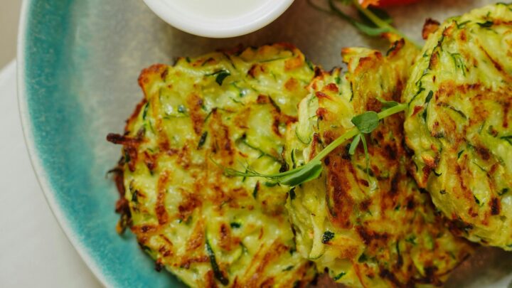 Crunchy cauliflower fritter bites - Starts at 60