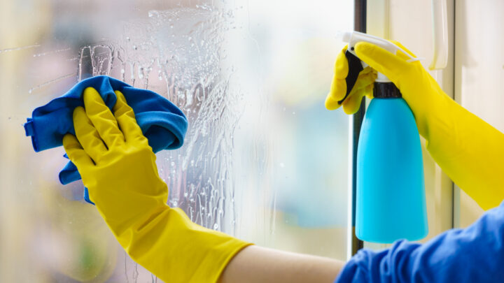 A cleaning guru has shared the secret to smudge free windows. Image source: Shutterstock.