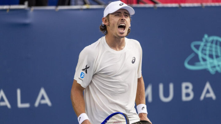 De Minaur roars into the Washington Open semis with remarkable win.  Source: EPA PHOTO. 