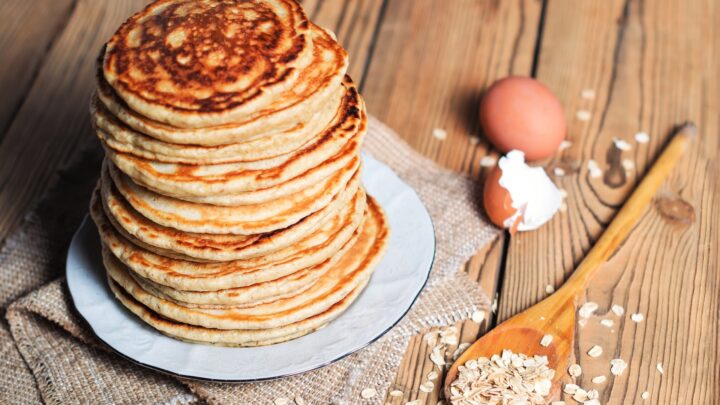 Oatmeal pancakes: the hearty, healthy breakfast that will keep you full all morning
