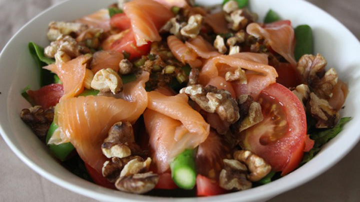 Asparagus, snow pea and smoked salmon salad