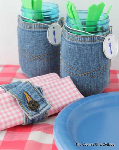 recycled-jeans-mason-jar-and-napkin-rings